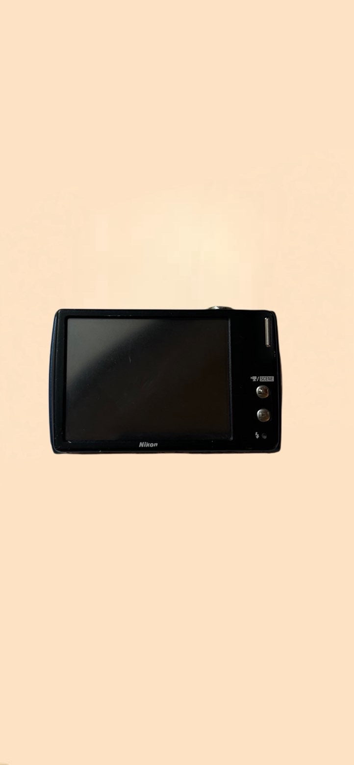 Nikon cooplix s230